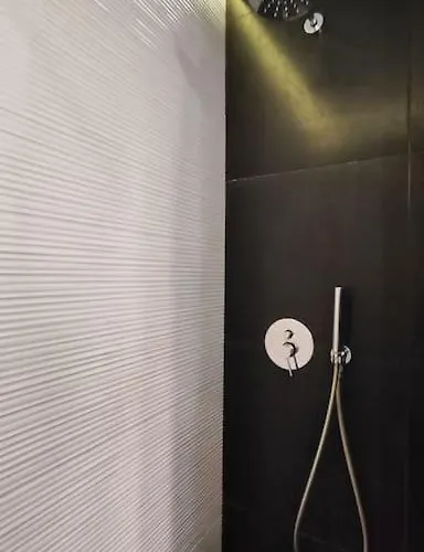 Cozy Near The Colosseum * Rome