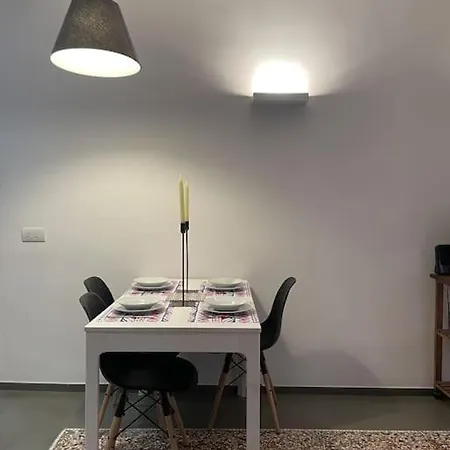 Cozy Near The Colosseum Apartamento Roma